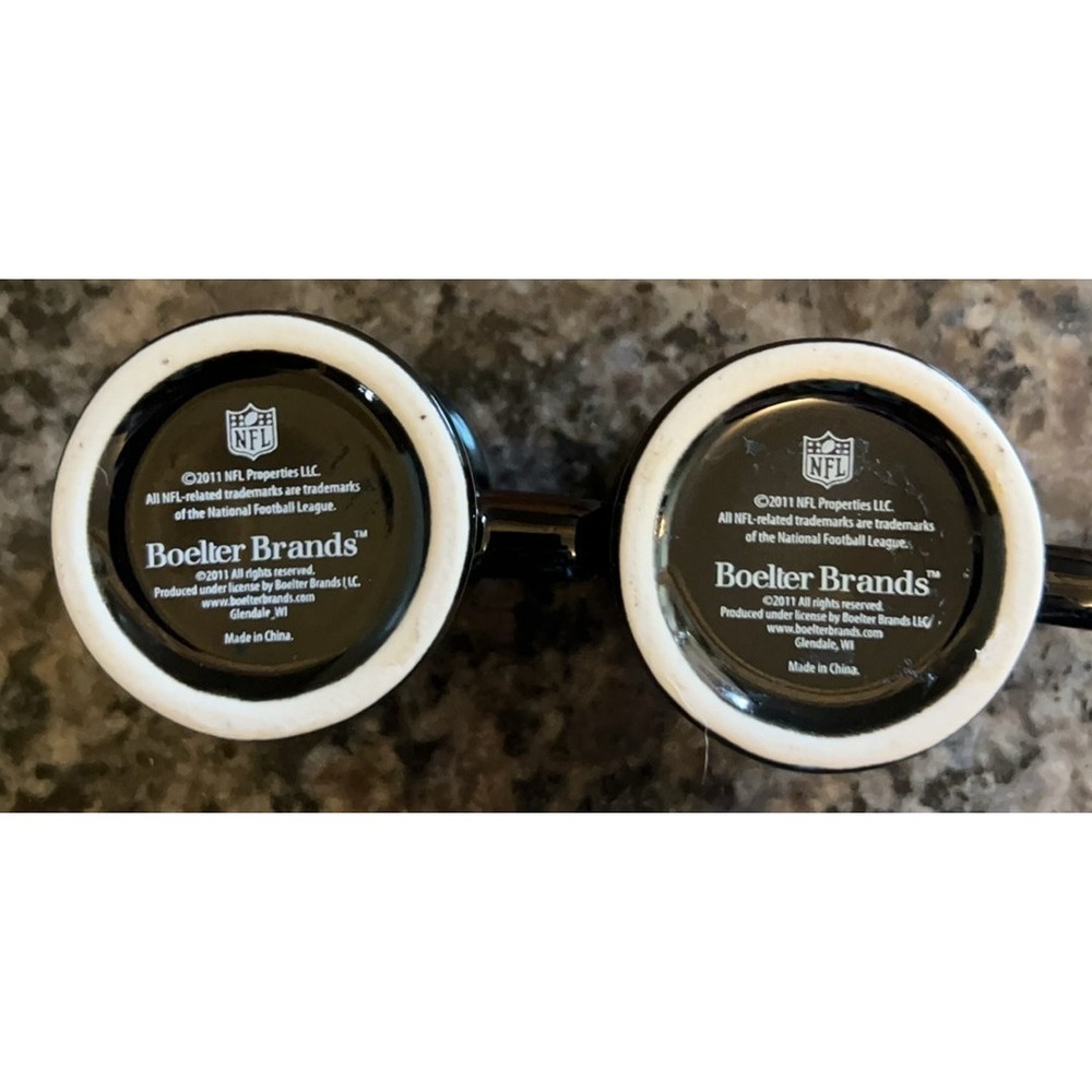 New Orleans Saints Sculptured Mini Mug (Shot Glass) Set of 2 - Picture 4 of 6